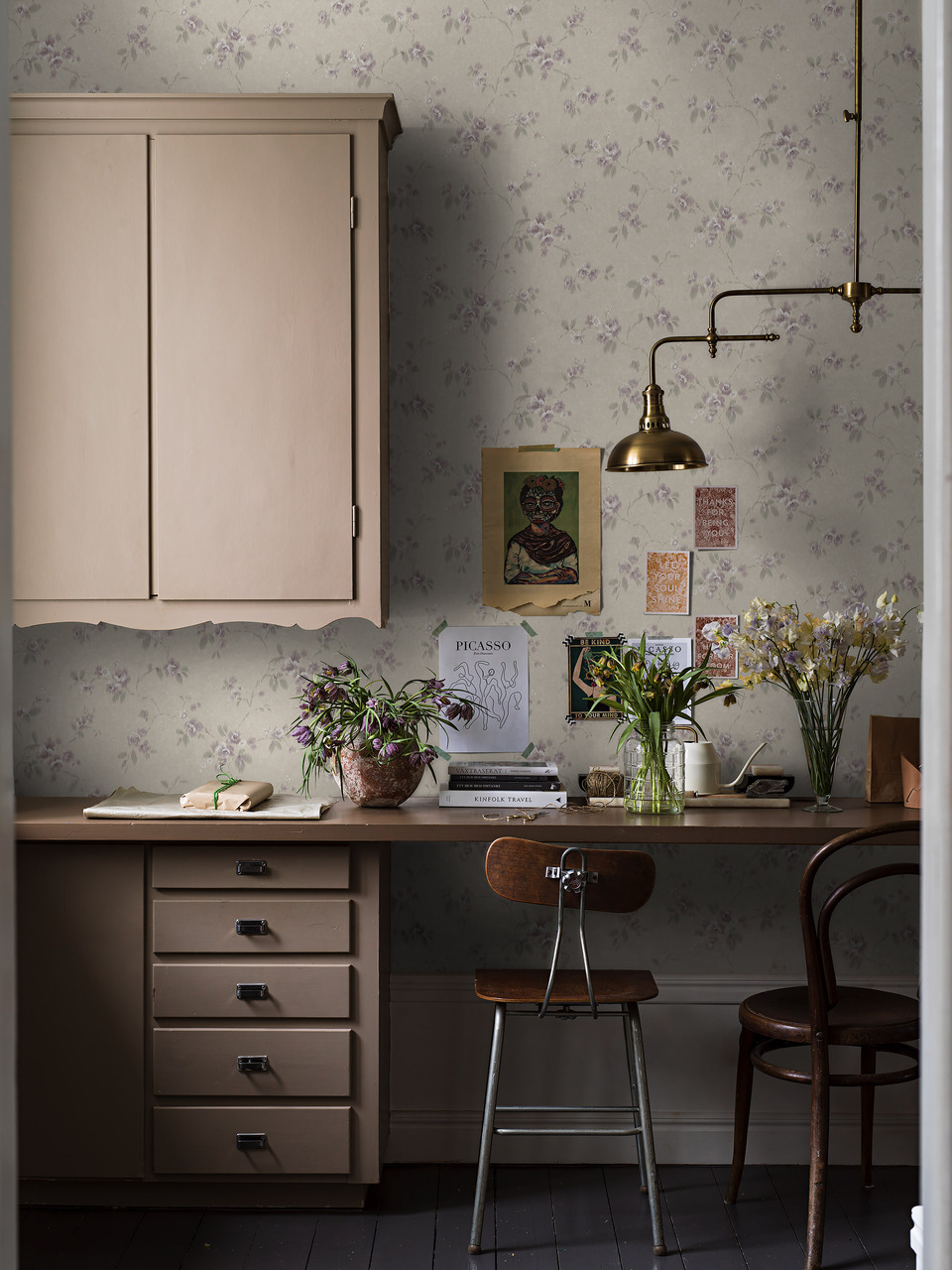 VintageRose_Image_Roomshot_Workspace_Item_4256.jpg